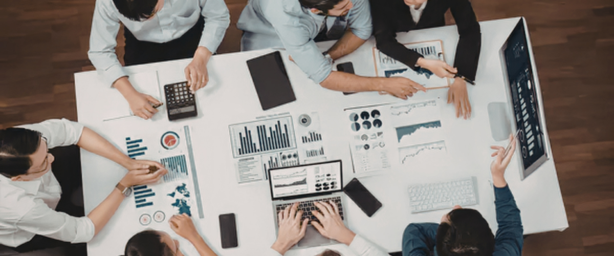 Commercial IT team delivering Azure cloud, Microsoft Fabric data platforms, and Azure OpenAI enterprise solutions
